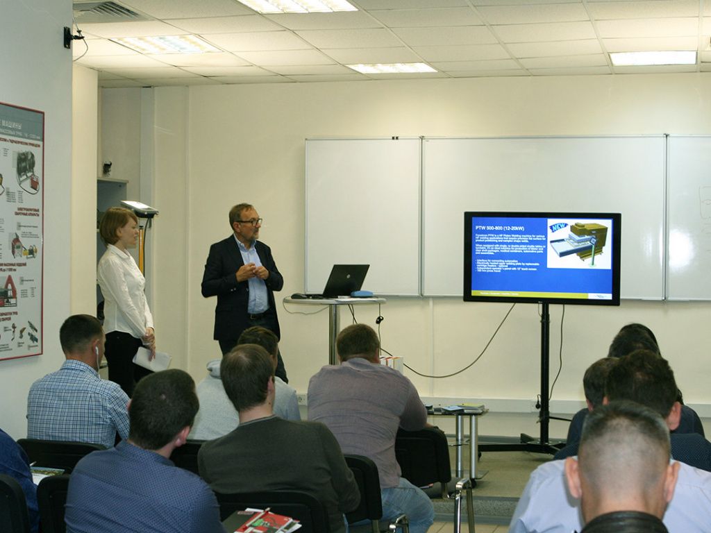 Учебный центр ОЛЬМАКС: 19-20 сентября 2019 года состоялся семинар по сварке технических тканей Учебный центр ОЛЬМАКС: 19-20 сентября 2019 года состоялся семинар по сварке технических тканей